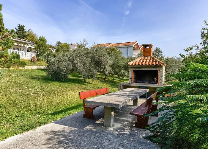 Appartamento Fuer 5 Personen Mit Privatsphaere *